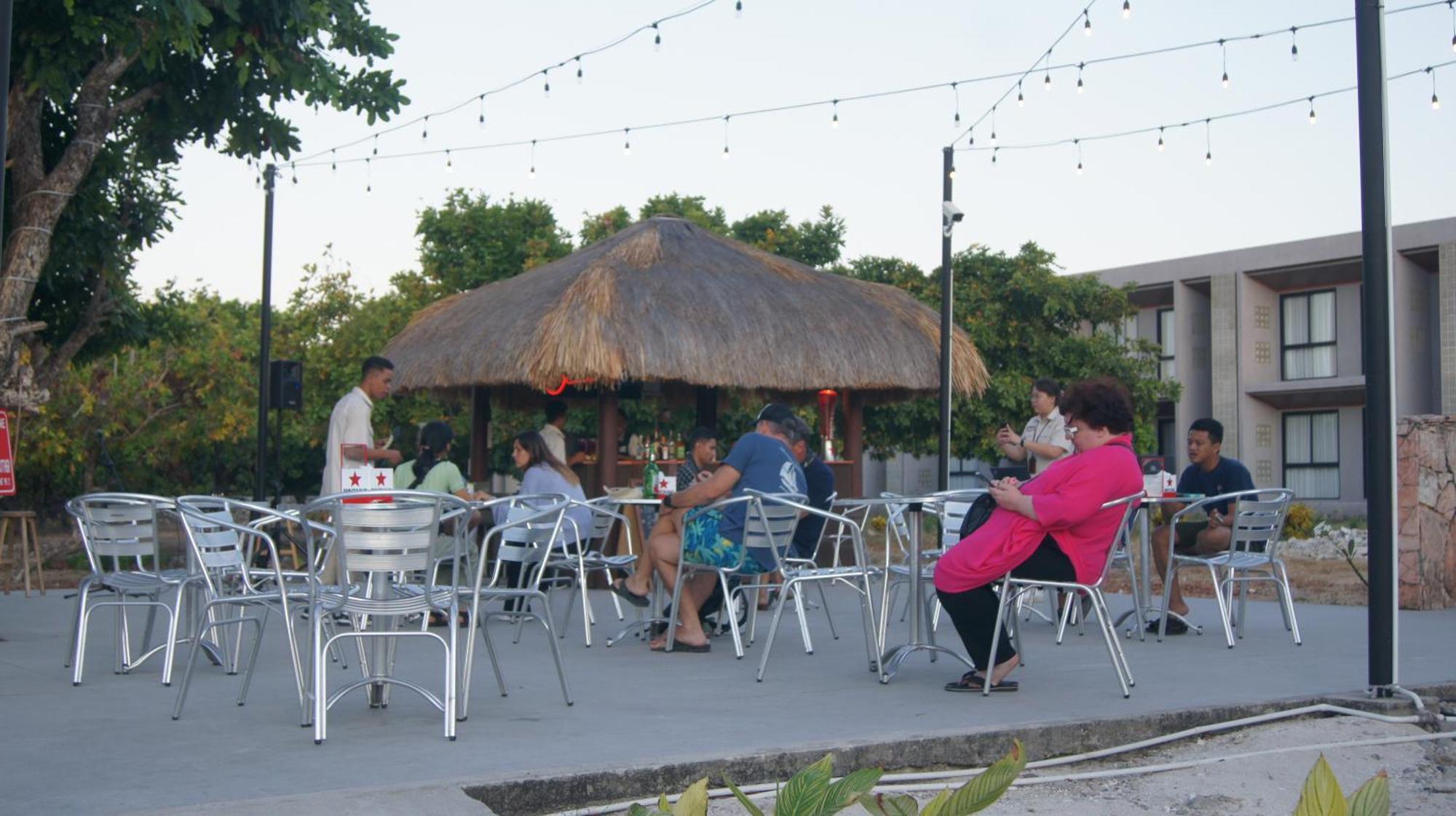 Kambaniru Beach Hotel And Resort Уайнгапу Екстериор снимка