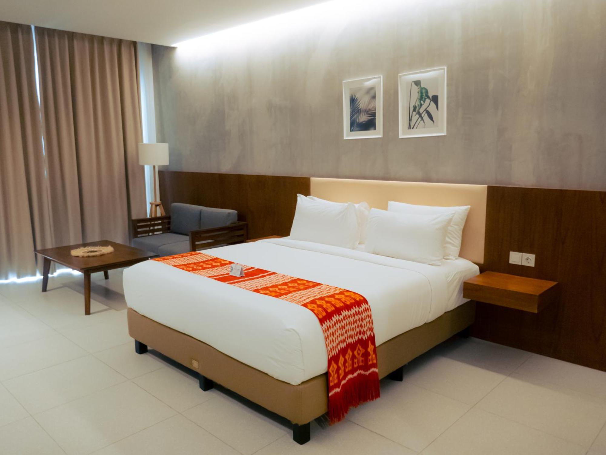 Kambaniru Beach Hotel And Resort Уайнгапу Екстериор снимка