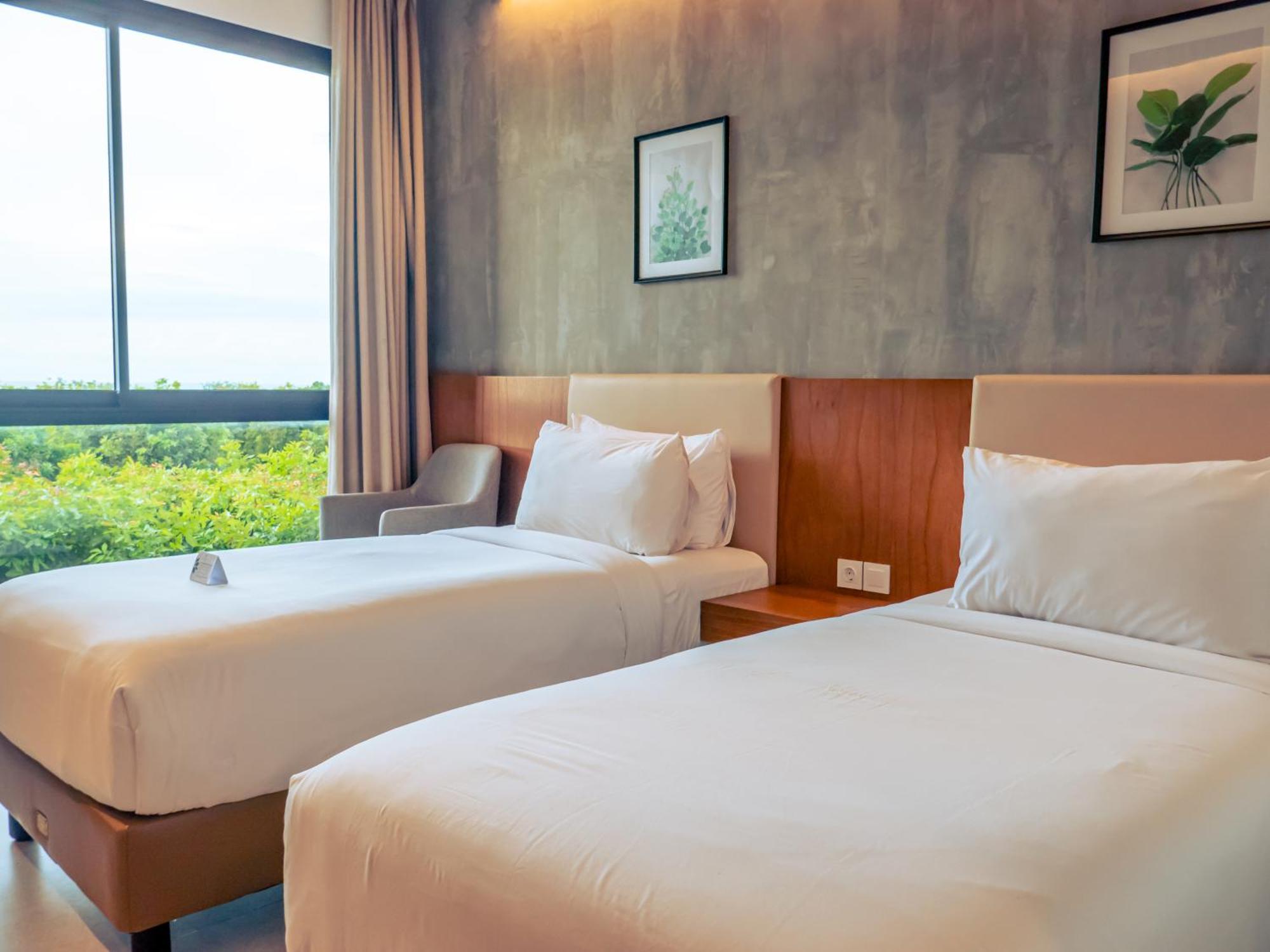 Kambaniru Beach Hotel And Resort Уайнгапу Екстериор снимка