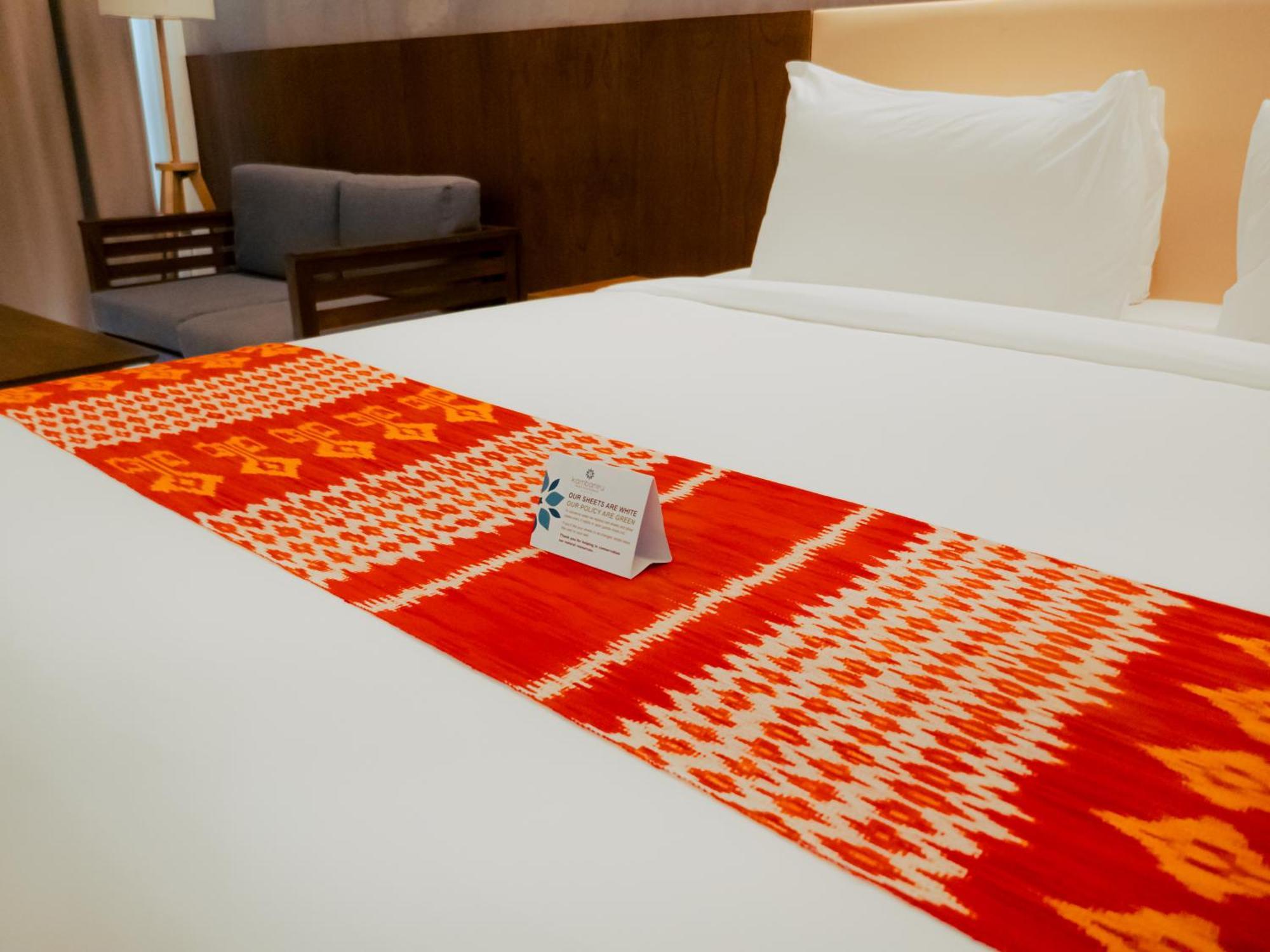 Kambaniru Beach Hotel And Resort Уайнгапу Екстериор снимка