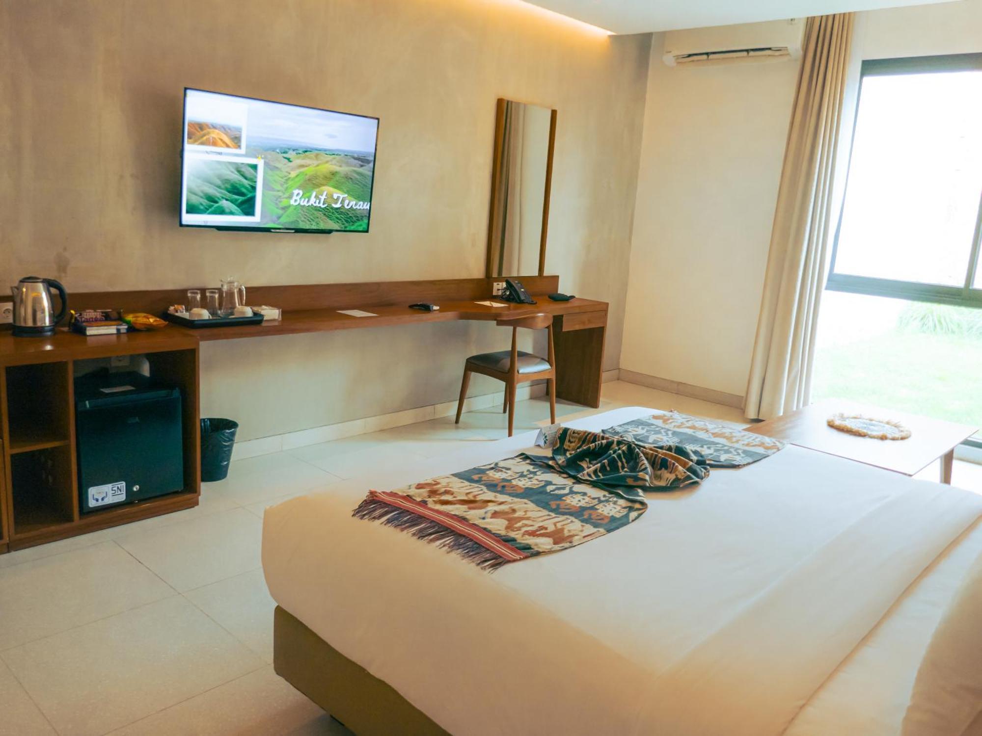 Kambaniru Beach Hotel And Resort Уайнгапу Екстериор снимка